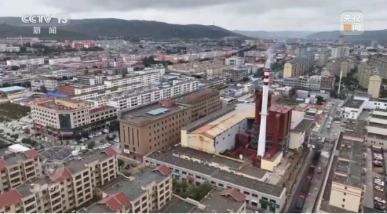 央視《焦點訪談》聚焦地?zé)崮芄┡?地大熱能